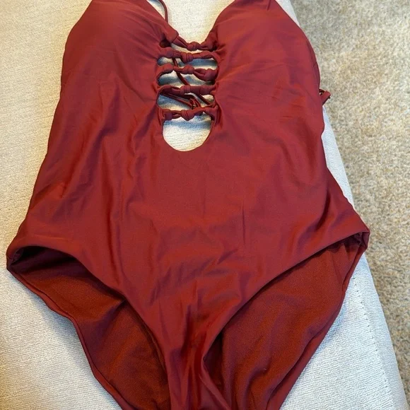 BCA REBECCA VIRTUE SWIMSUIT ONEPIECE SIZE S/P - Picture 3 of 8